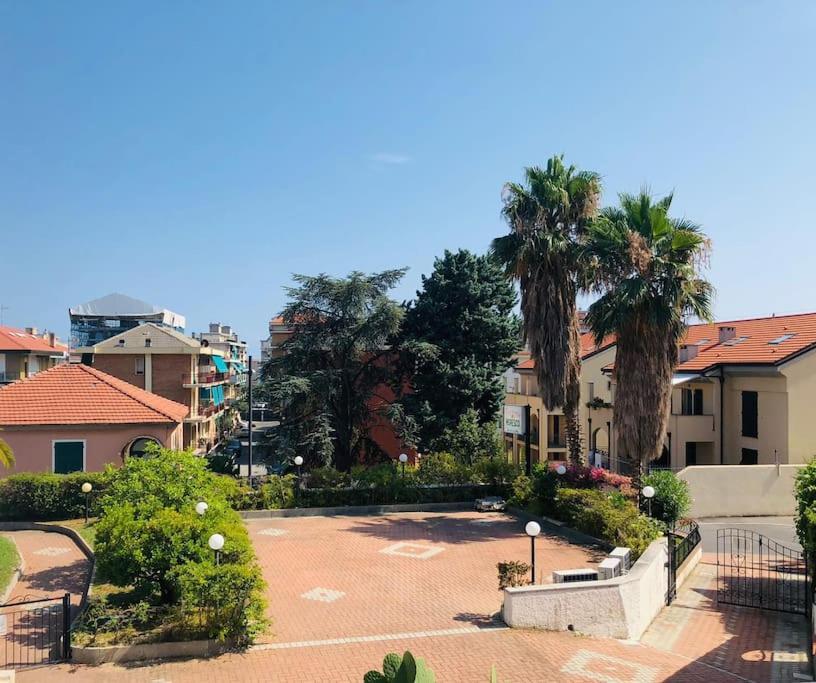 Pietra Ligure - Essential With Swimming Pool Apartment Exterior foto